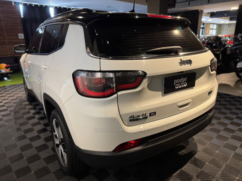 COMPASS 2.0 16V DIESEL LONGITUDE 4X4 AUTOMÁTICO - 2017 - FARROUPILHA