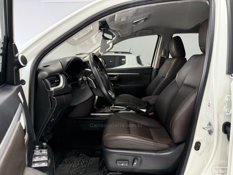 HILUX SW4 2.8 SRX 4X4 7 LUGARES 16V TURBO INTERCOOLER DIESEL 4P AUTOMÁTICO - 2018 - ERECHIM