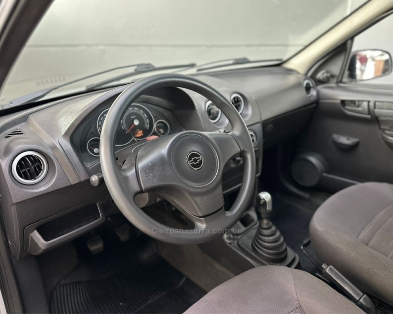 PRISMA 1.4 MPFI MAXX 8V FLEX 4P MANUAL - 2009 - VACARIA