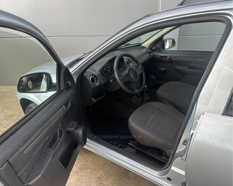 PRISMA 1.4 MPFI MAXX 8V FLEX 4P MANUAL - 2009 - VACARIA