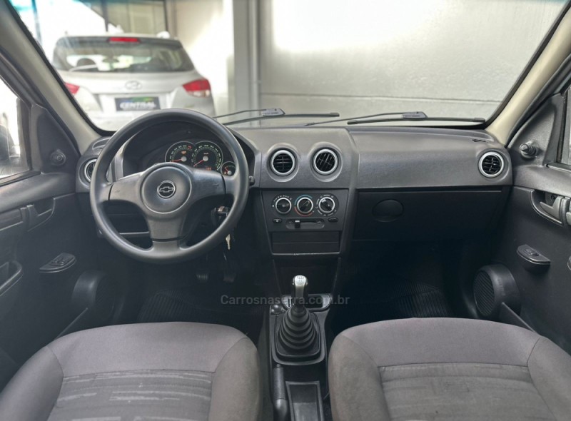 PRISMA 1.4 MPFI MAXX 8V FLEX 4P MANUAL - 2009 - VACARIA