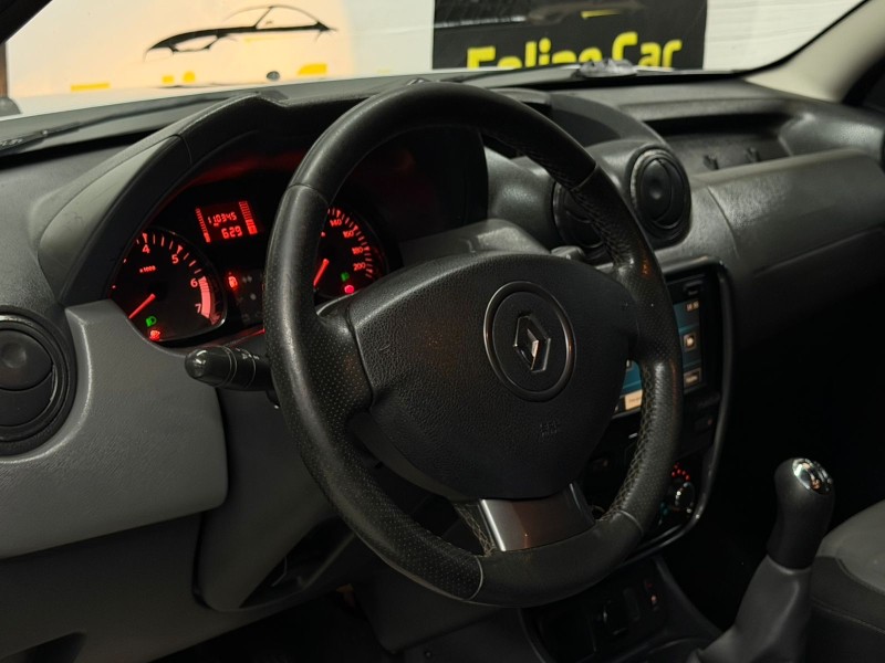 DUSTER 1.6 TECH ROAD 4X2 16V FLEX 4P MANUAL - 2014 - CAXIAS DO SUL