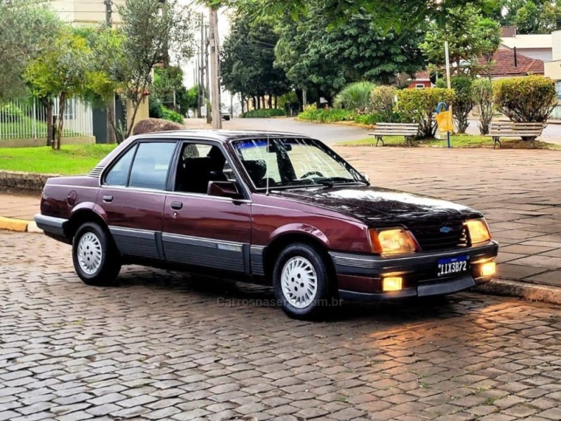 monza 2.0 mpfi classic se 8v gasolina 4p manual 1990 vacaria