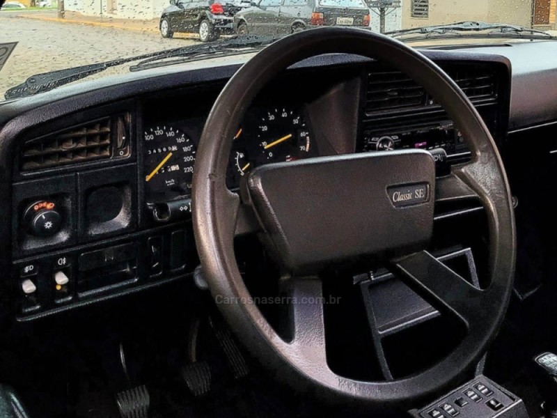 MONZA 2.0 MPFI CLASSIC SE 8V GASOLINA 4P MANUAL - 1990 - VACARIA