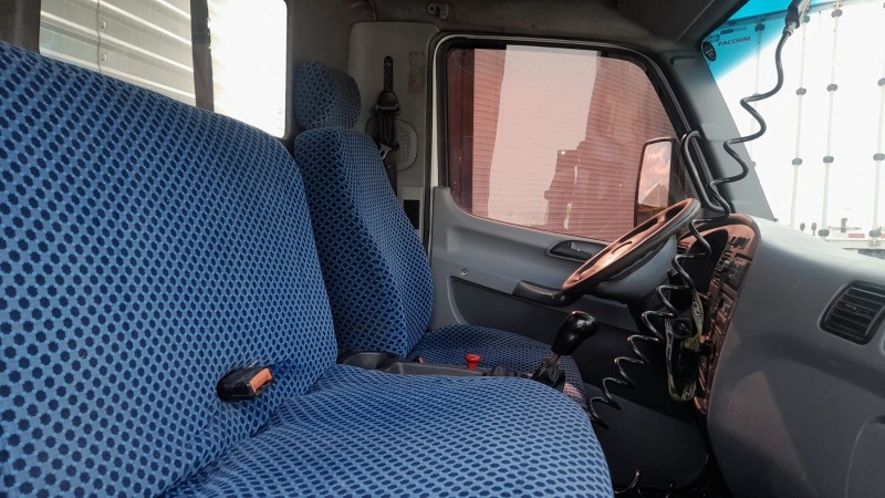 ACCELO 915 C - 2009 - CAXIAS DO SUL