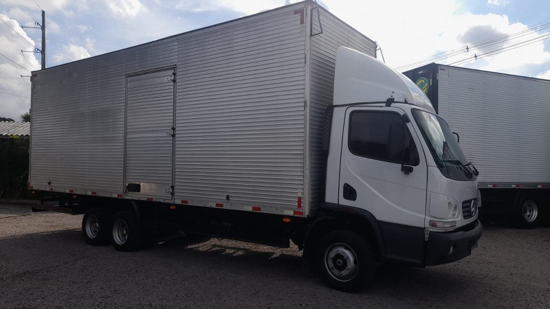 ACCELO 915 C - 2009 - CAXIAS DO SUL