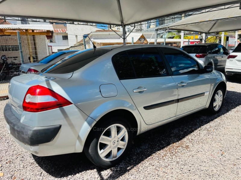 MÉGANE 1.6 DYNAMIQUE 16V FLEX 4P MANUAL - 2008 - CAXIAS DO SUL