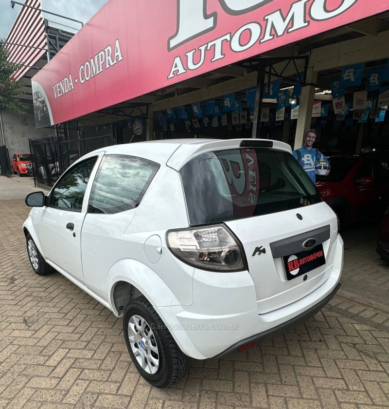 KA 1.0 MPI CLASS 8V FLEX 2P MANUAL - 2013 - PAROBé