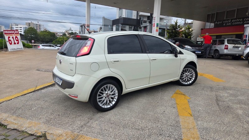 PUNTO 1.6 ESSENCE SP DUALOGIC 16V FLEX 4P AUTOMATIZADO - 2013 - CAXIAS DO SUL
