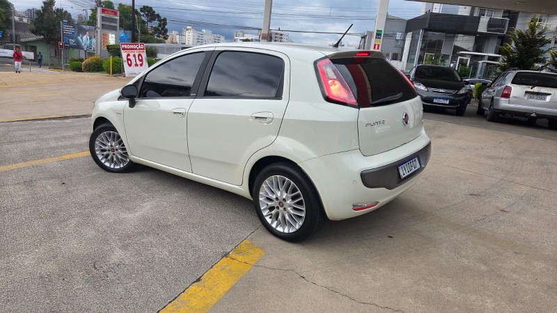 PUNTO 1.6 ESSENCE SP DUALOGIC 16V FLEX 4P AUTOMATIZADO - 2013 - CAXIAS DO SUL