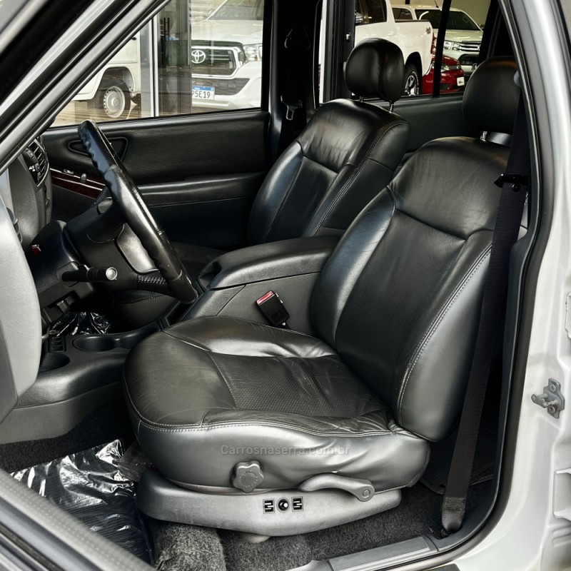 S10 2.8 EXECUTIVE 4X4 CD 12V TURBO ELECTRONIC INTERCOOLER DIESEL 4P MANUAL - 2011 - VACARIA