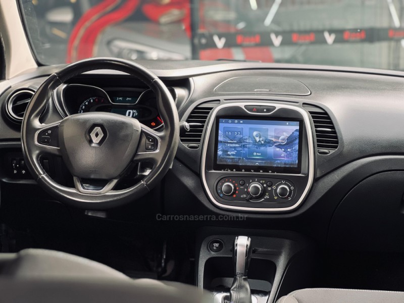 CAPTUR 1.6 LIFE 16V FLEX 4P AUTOMÁTICO - 2019 - SAPUCAIA DO SUL