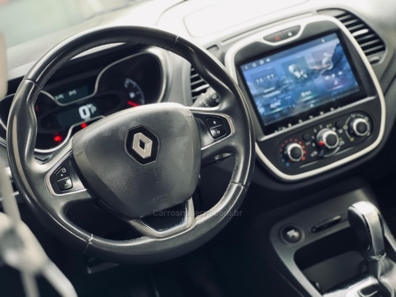 CAPTUR 1.6 LIFE 16V FLEX 4P AUTOMÁTICO - 2019 - SAPUCAIA DO SUL