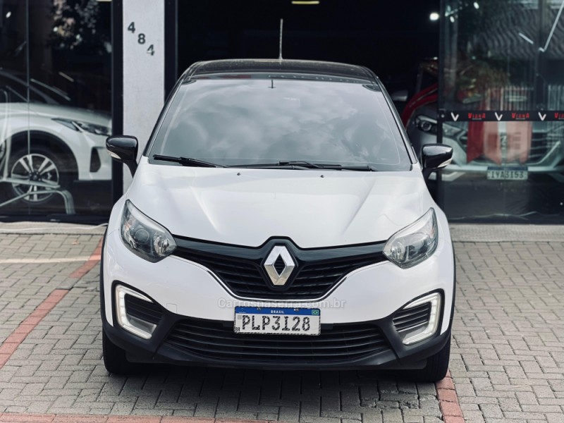 CAPTUR 1.6 LIFE 16V FLEX 4P AUTOMÁTICO - 2019 - SAPUCAIA DO SUL