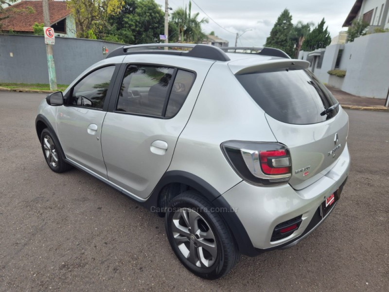 SANDERO 1.6 STEPWAY RIP CURL 8V FLEX 4P MANUAL - 2016 - SãO LEOPOLDO