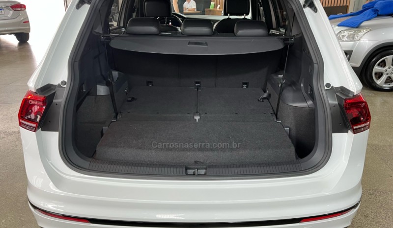 TIGUAN 2.0 ALLSPACE R-LINE 350 TSI 4X4 GASOLINA 4P - 2021 - SANTA CRUZ DO SUL