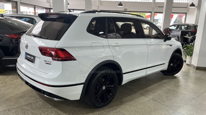 TIGUAN 2.0 ALLSPACE R-LINE 350 TSI 4X4 GASOLINA 4P - 2021 - SANTA CRUZ DO SUL