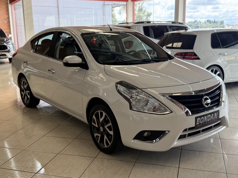 VERSA 1.6 16V FLEX SL 4P XTRONIC - 2017 - FARROUPILHA
