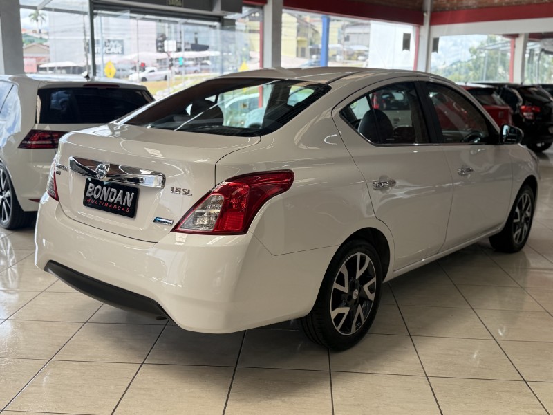 VERSA 1.6 16V FLEX SL 4P XTRONIC - 2017 - FARROUPILHA