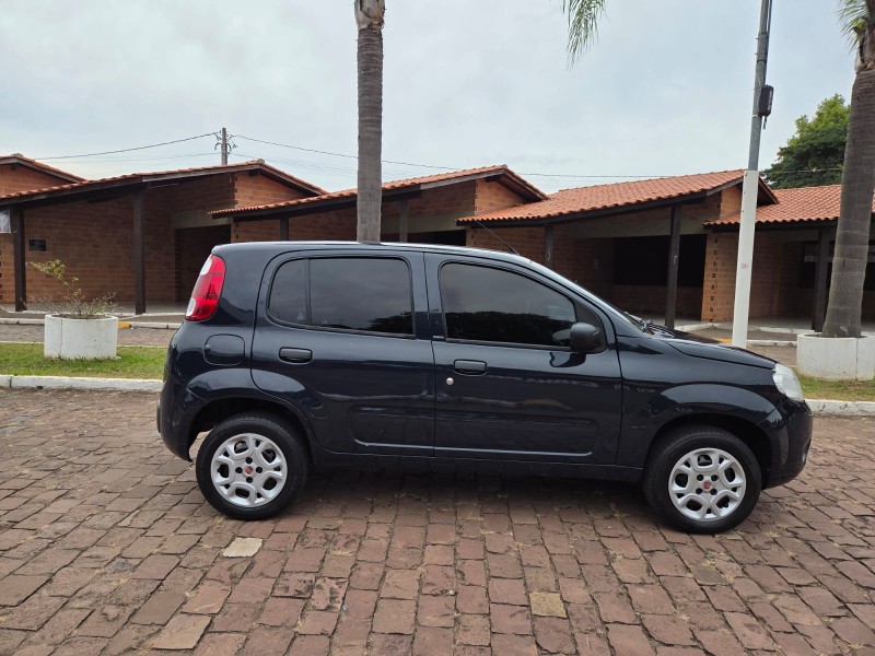 UNO 1.0 EVO VIVACE 8V FLEX 4P MANUAL - 2013 - VENâNCIO AIRES