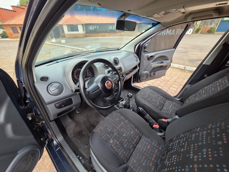 UNO 1.0 EVO VIVACE 8V FLEX 4P MANUAL - 2013 - VENâNCIO AIRES