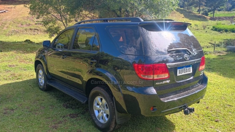 HILUX SW4 3.0 SRV 4X4 CD 16V TURBO INTERCOOLER DIESEL 4P AUTOMÁTICO - 2007 - CAXIAS DO SUL