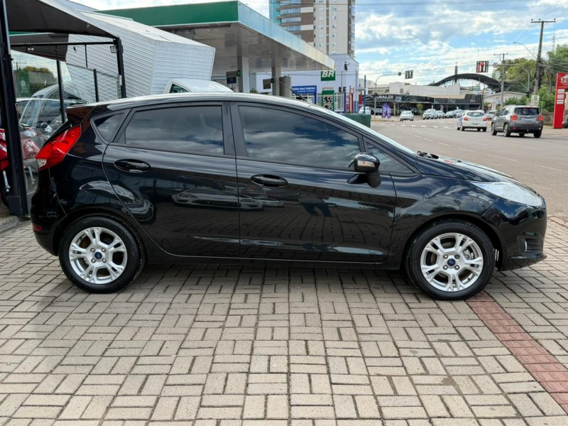 FIESTA 1.5 SE HATCH 16V FLEX 4P MANUAL - 2014 - LAGOA VERMELHA