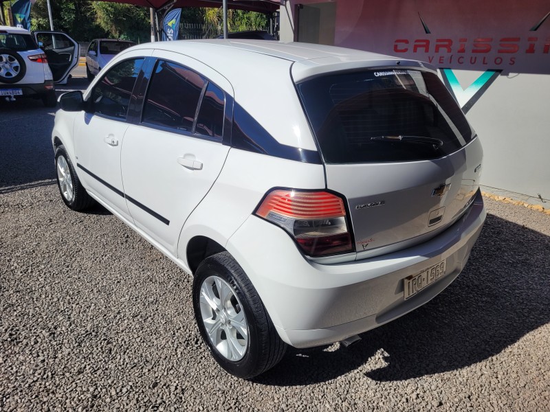 AGILE 1.4 MPFI LT 8V FLEX 4P MANUAL - 2011 - CARLOS BARBOSA