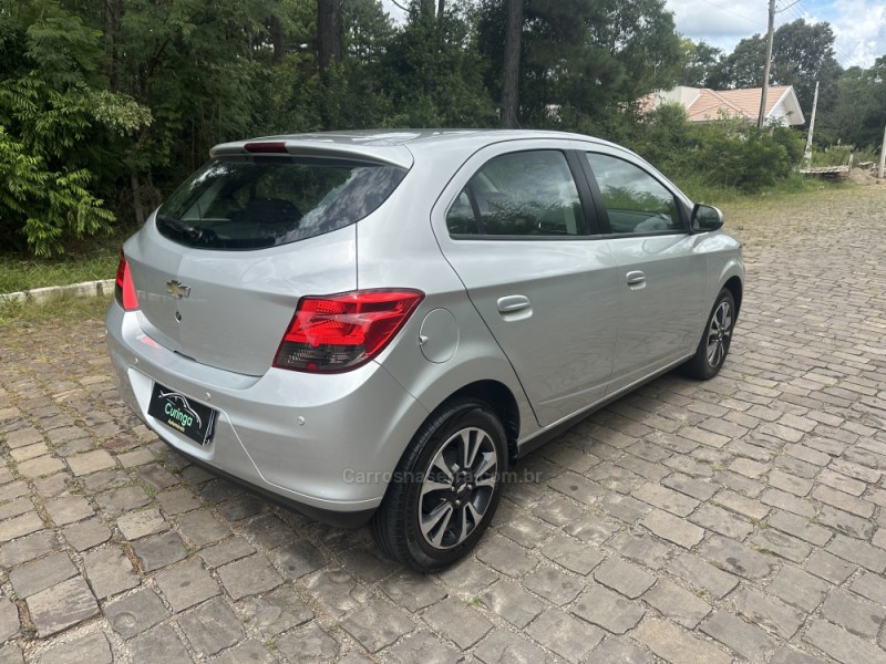 ONIX 1.4 MPFI LTZ 8V FLEX 4P MANUAL - 2013 - NOVA PRATA