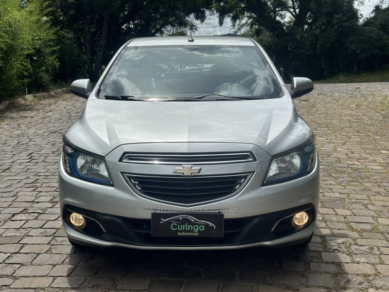 ONIX 1.4 MPFI LTZ 8V FLEX 4P MANUAL - 2013 - NOVA PRATA