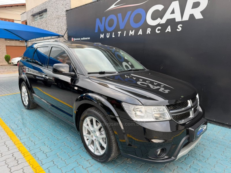 JOURNEY 3.6 RT V6 GASOLINA 4P AUTOMÁTICO - 2014 - ESTâNCIA VELHA