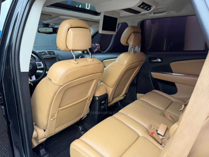 JOURNEY 3.6 RT V6 GASOLINA 4P AUTOMÁTICO - 2014 - ESTâNCIA VELHA