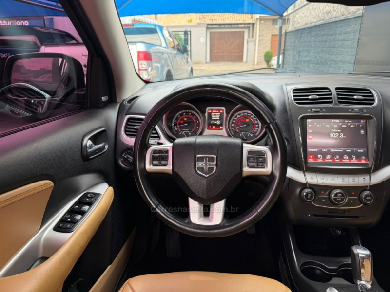 JOURNEY 3.6 RT V6 GASOLINA 4P AUTOMÁTICO - 2014 - ESTâNCIA VELHA