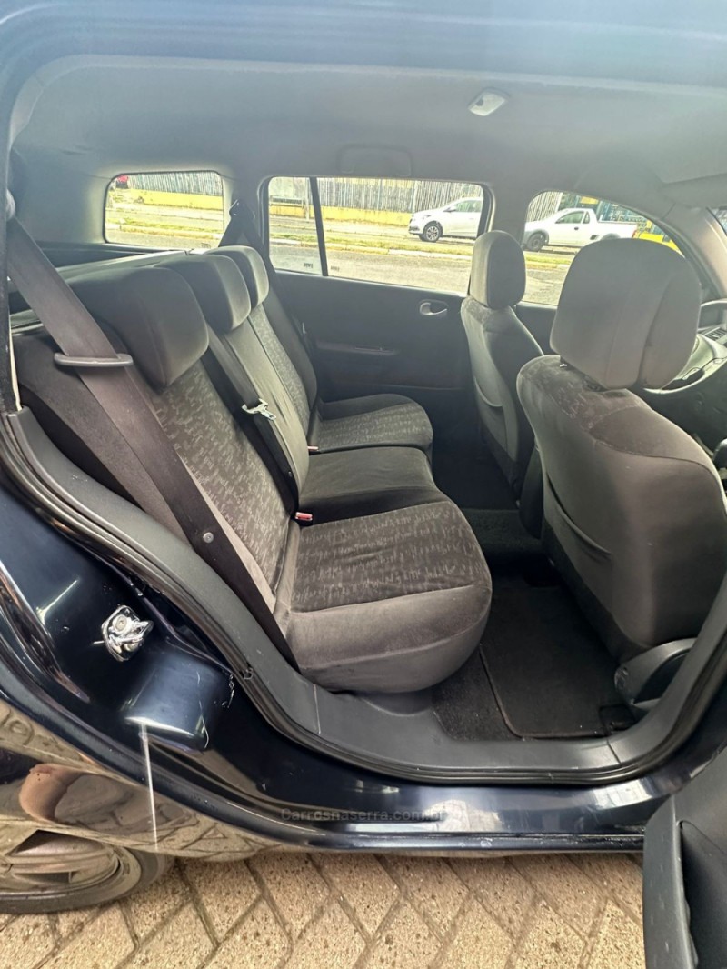 MÉGANE 1.6 DYNAMIQUE GRAND TOUR 16V FLEX 4P MANUAL - 2009 - PAROBé