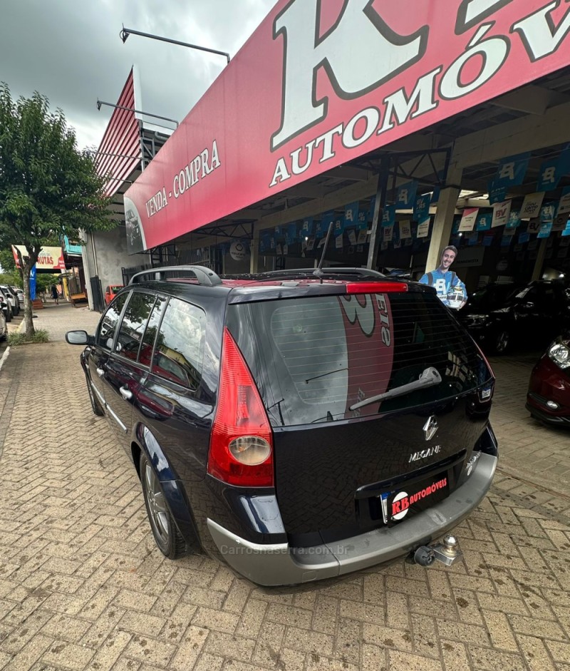 MÉGANE 1.6 DYNAMIQUE GRAND TOUR 16V FLEX 4P MANUAL - 2009 - PAROBé