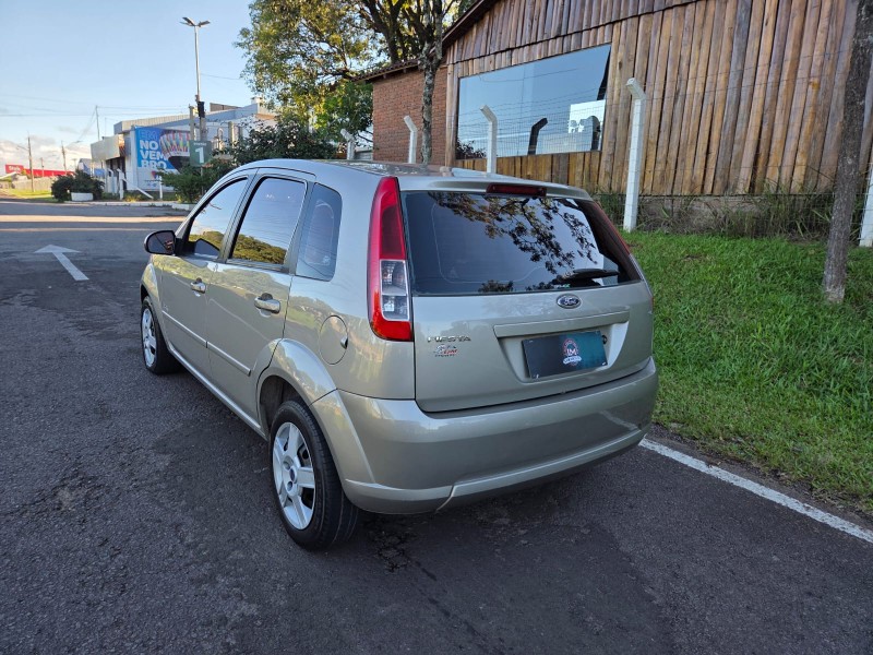 FIESTA 1.6 MPI CLASS HATCH 8V FLEX 4P MANUAL - 2009 - VENâNCIO AIRES
