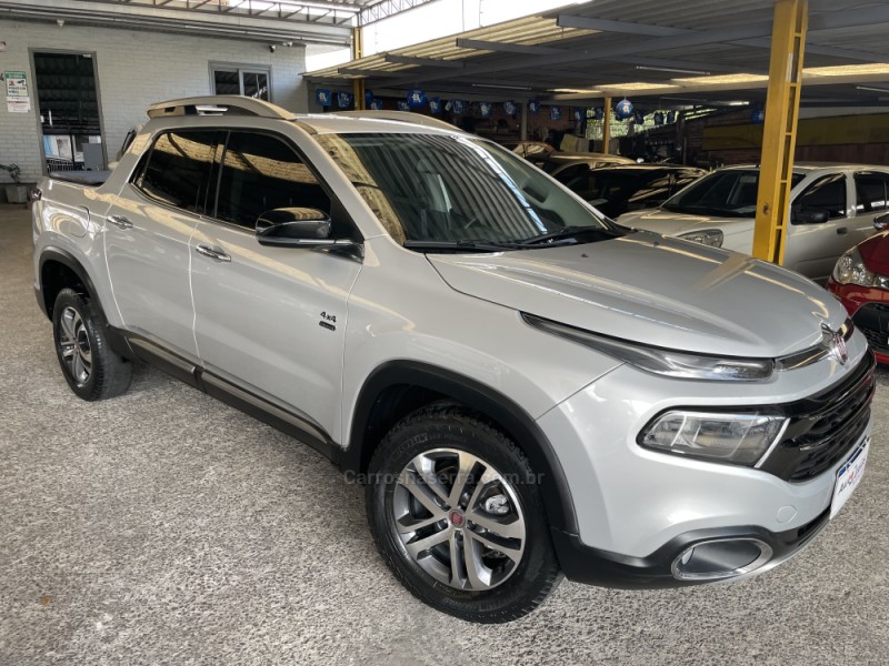toro 2.0 16v turbo diesel volcano at9 4x4 automatico 2017 caxias do sul