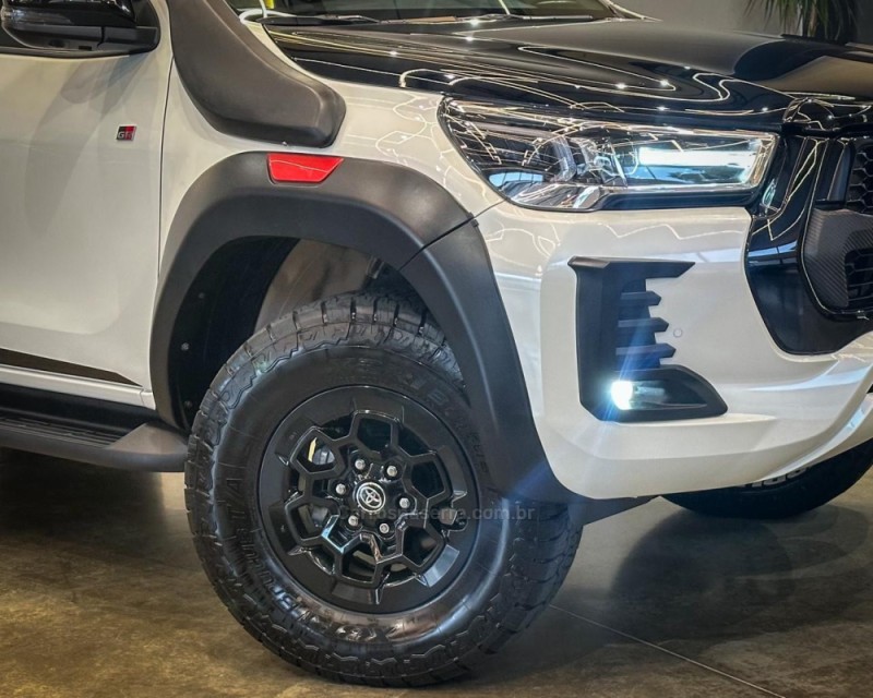 HILUX 2.8 GR-S 4X4 CD 16V TURBO INTERCOOLER DIESEL 4P AUTOMÁTICO - 2022 - GARIBALDI