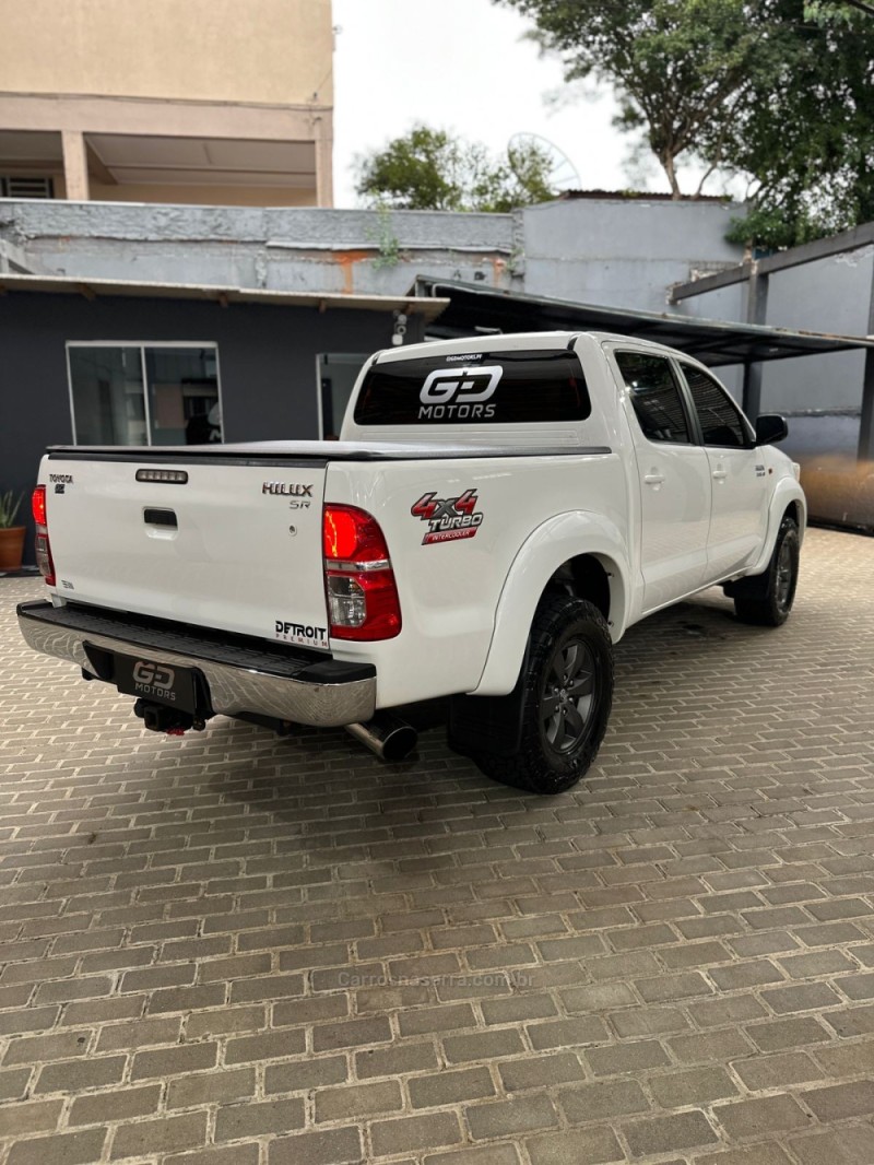 HILUX 3.0 SR 4X4 CD 16V TURBO INTERCOOLER DIESEL 4P AUTOMÁTICO - 2015 - PASSO FUNDO