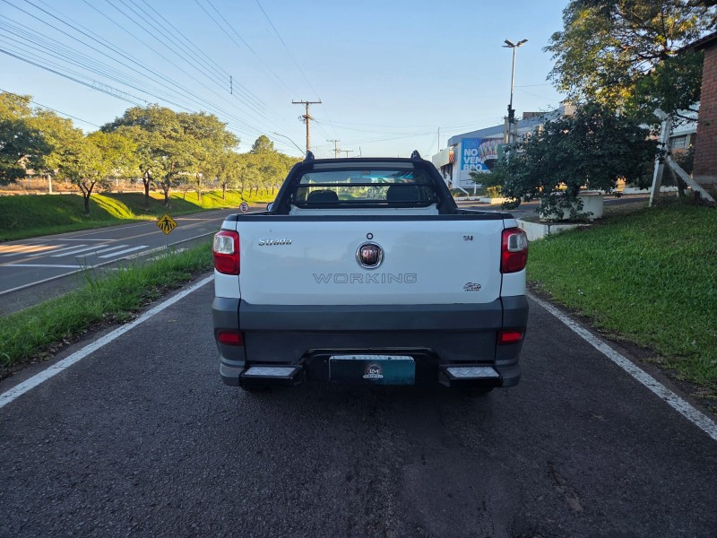 STRADA 1.4 MPI WORKING CS 8V FLEX 2P MANUAL - 2014 - VENâNCIO AIRES