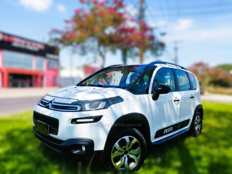 AIRCROSS 1.6 LIVE 16V FLEX 4P MANUAL - 2018 - NOVO HAMBURGO