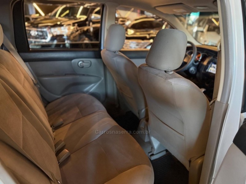 LIVINA 1.8 SL 16V FLEX 4P AUTOMÁTICO - 2010 - NOVO HAMBURGO