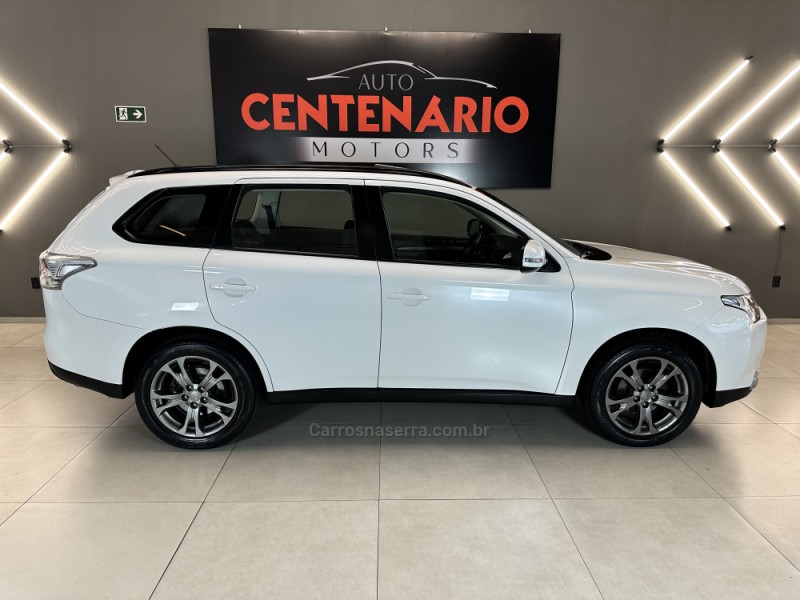 OUTLANDER 2.0 16V GASOLINA 4P AUTOMÁTICO - 2015 - SAPIRANGA