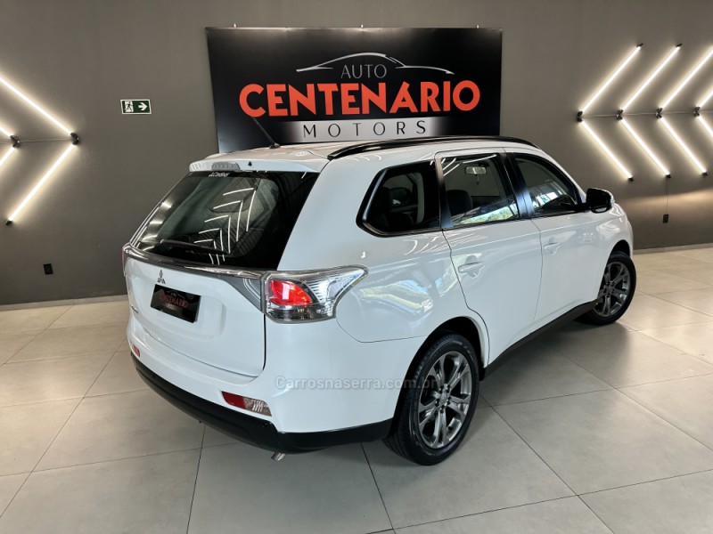OUTLANDER 2.0 16V GASOLINA 4P AUTOMÁTICO - 2015 - SAPIRANGA