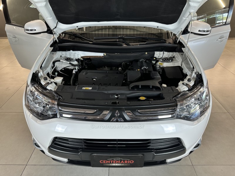 OUTLANDER 2.0 16V GASOLINA 4P AUTOMÁTICO - 2015 - SAPIRANGA