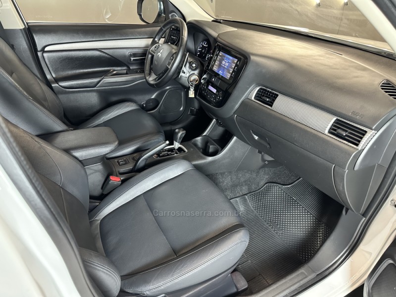 OUTLANDER 2.0 16V GASOLINA 4P AUTOMÁTICO - 2015 - SAPIRANGA