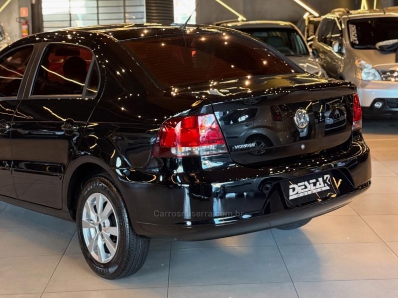 VOYAGE 1.0 MI CITY 8V FLEX 4P MANUAL - 2010 - NOVO HAMBURGO
