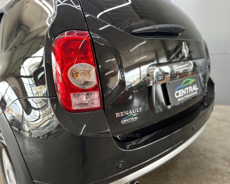 DUSTER 1.6 DYNAMIQUE 4X2 16V FLEX 4P MANUAL - 2013 - VACARIA