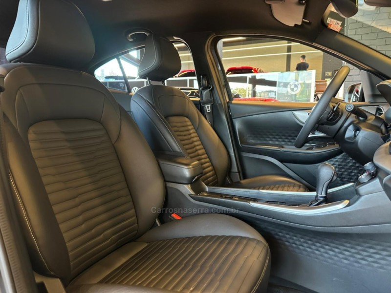 FASTBACK 1.0 IMPETUS 200 TURBO FLEX 4P AUTOMÁTICO - 2023 - CAXIAS DO SUL