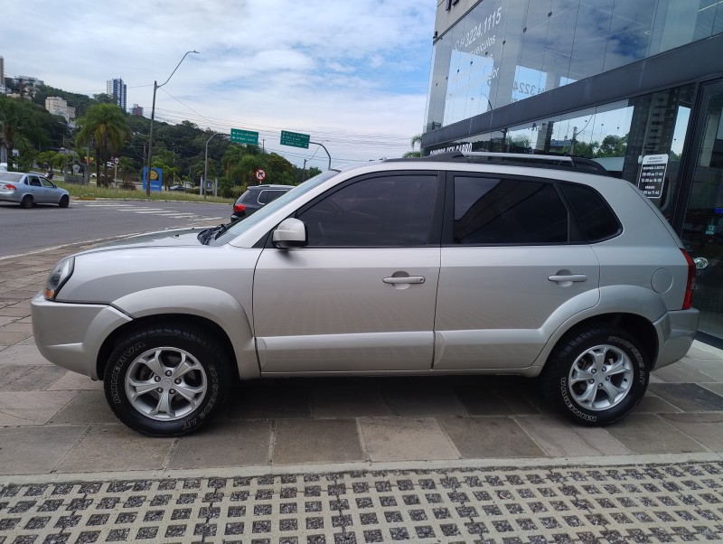 TUCSON 2.0 MPFI GLS 16V 143CV 2WD GASOLINA 4P AUTOMÁTICO - 2009 - CAXIAS DO SUL